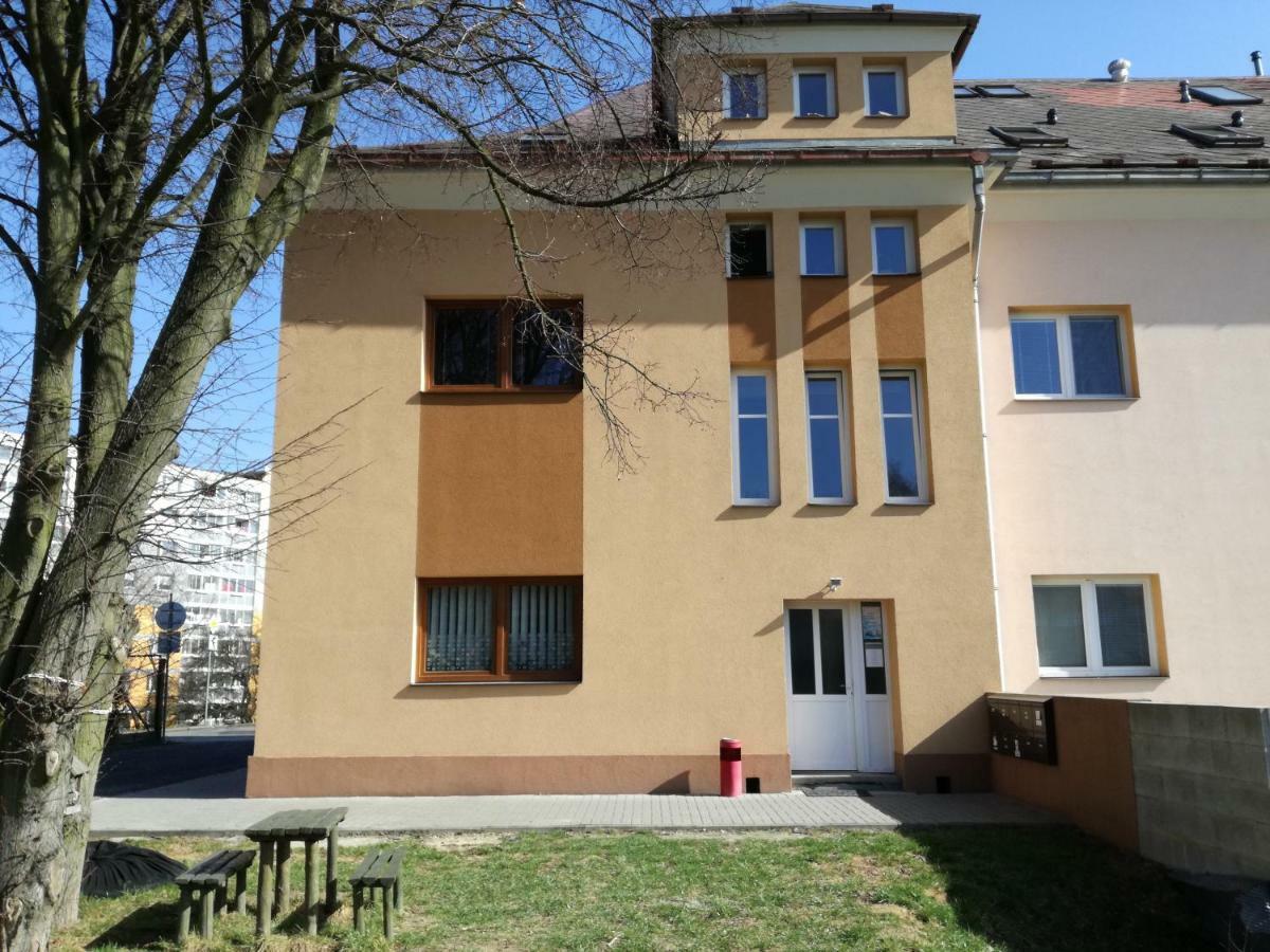 Apartman U Horynu - Sadova تشسكه تربوفه المظهر الخارجي الصورة